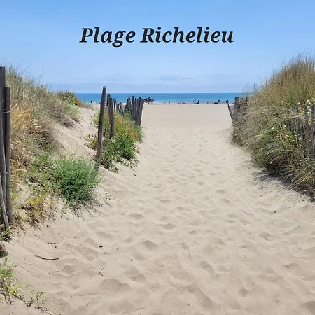 Grand 4 Personnes Clim Tres Bien Situe Apartamento