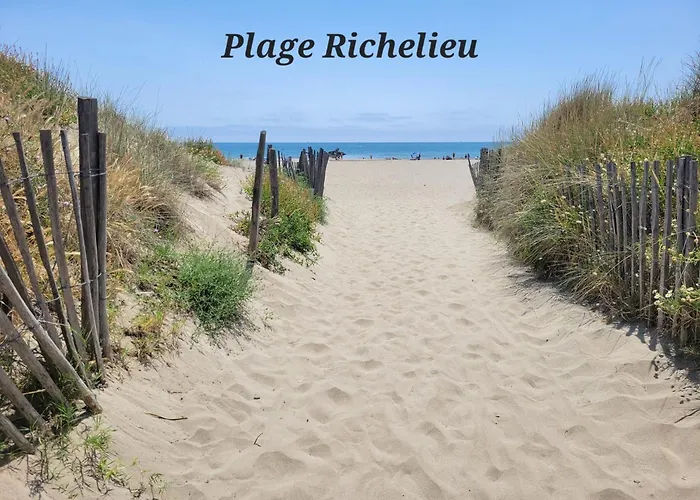 Grand 4 Personnes Clim Tres Bien Situe Apartman